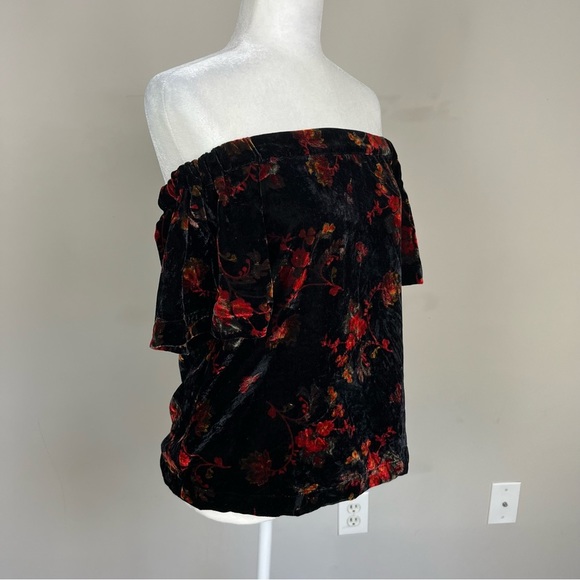 LOFT VELVET FLORAL OFF THE SHOULDER SHORT SLEEVE TOP SIZE XS PETITE BLACK/RED - Picture 5 of 16